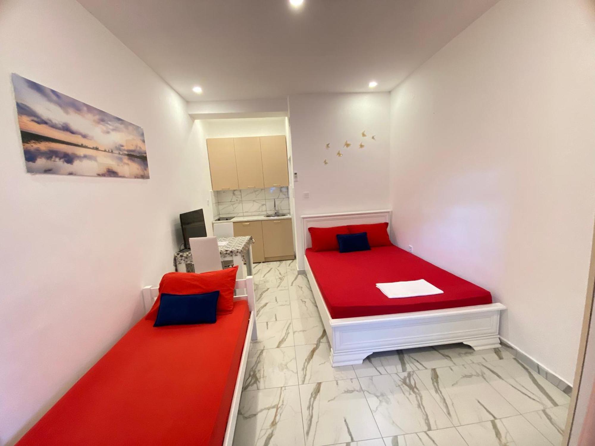 Banicevic Apartmani เดโนวิชี ภายนอก รูปภาพ