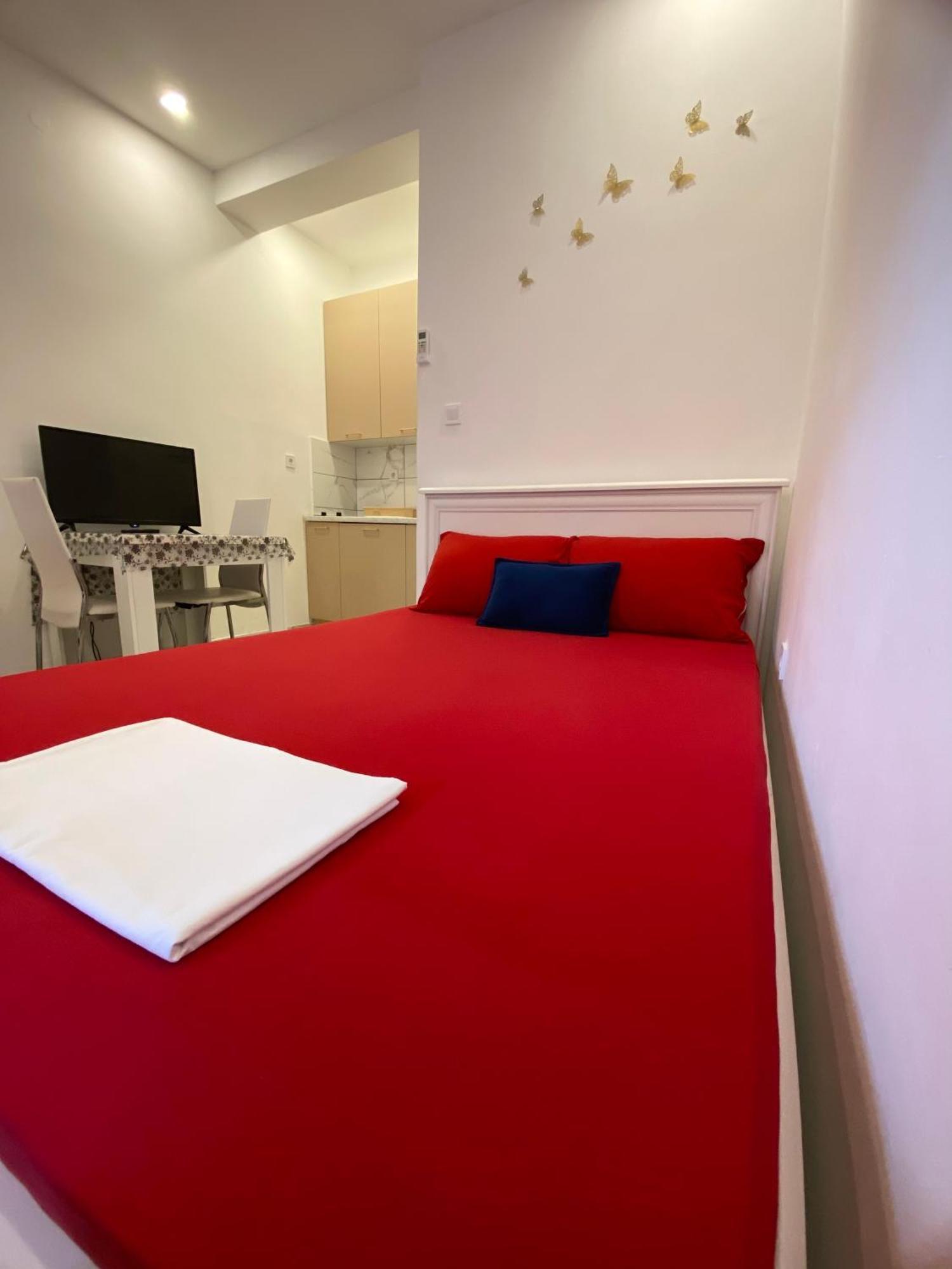 Banicevic Apartmani เดโนวิชี ภายนอก รูปภาพ