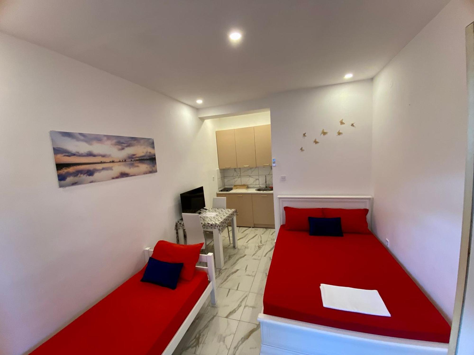 Banicevic Apartmani เดโนวิชี ภายนอก รูปภาพ