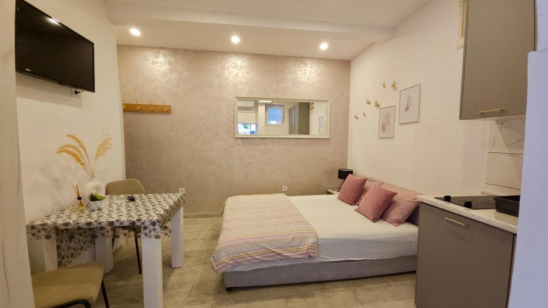 Banicevic Apartmani เดโนวิชี ภายนอก รูปภาพ