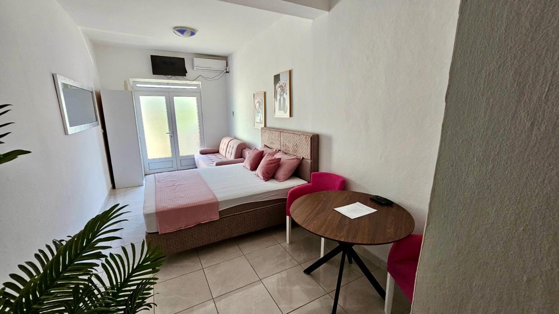 Banicevic Apartmani เดโนวิชี ภายนอก รูปภาพ